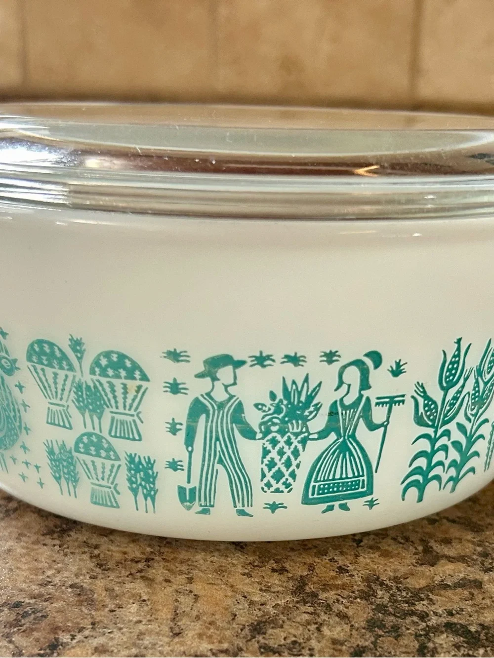 Vintage Pyrex White Turquoise Amish Butterprint Casserole Dish with lid.